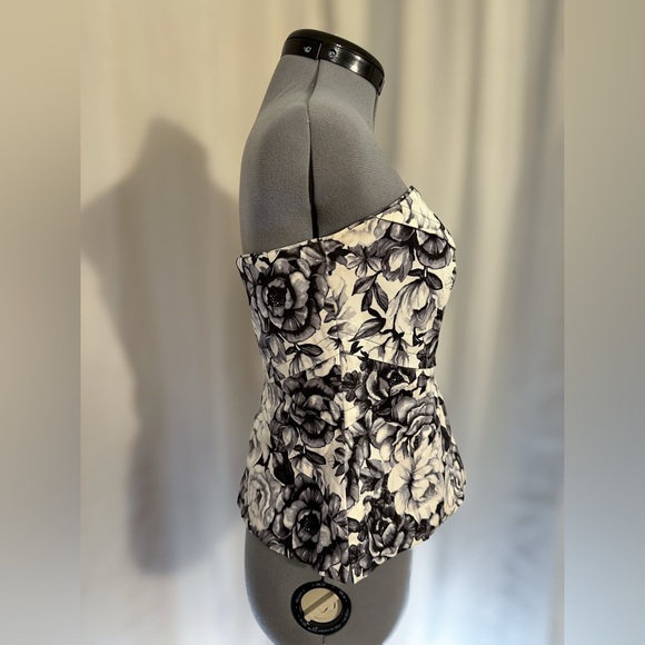 White House Black Market Black and White Floral Strapless Bustier - Picture 3 of 11